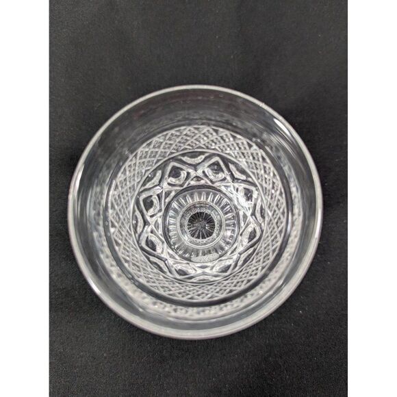 Imperial Cape Cod Pressed Glass 3 1/2-inch 4-oz Footed Oyster Fruit Cocktail - Picture 4 of 6